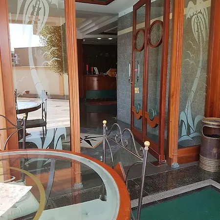Mirage Ξενοδοχείο 3*