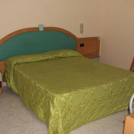 Mirage Ξενοδοχείο 3*