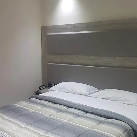 Hotell Mirage Varcaturo