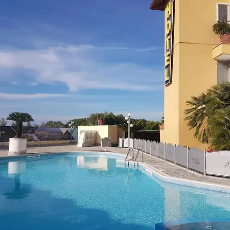 Hotel Mirage 3*
